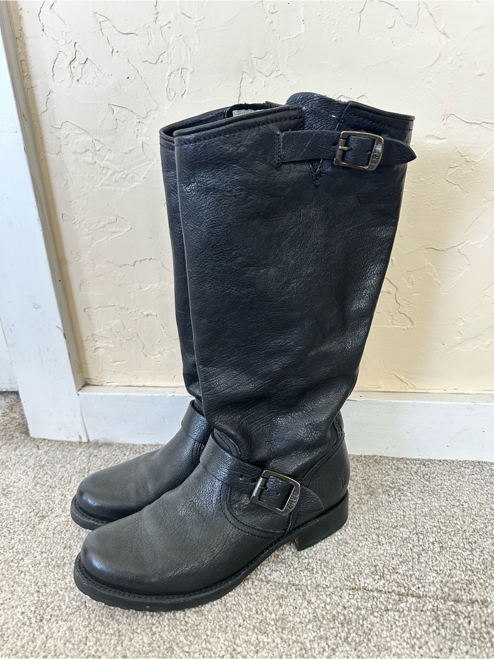 Frye Veronica Slouch Black Boots w/Tread Extended Calf Size 8B